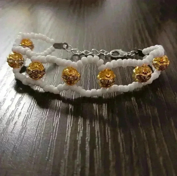 Hand beaded rhinestone bracelet - Picture 1 of 3